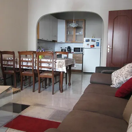 Apartment Pearl By The Sea
